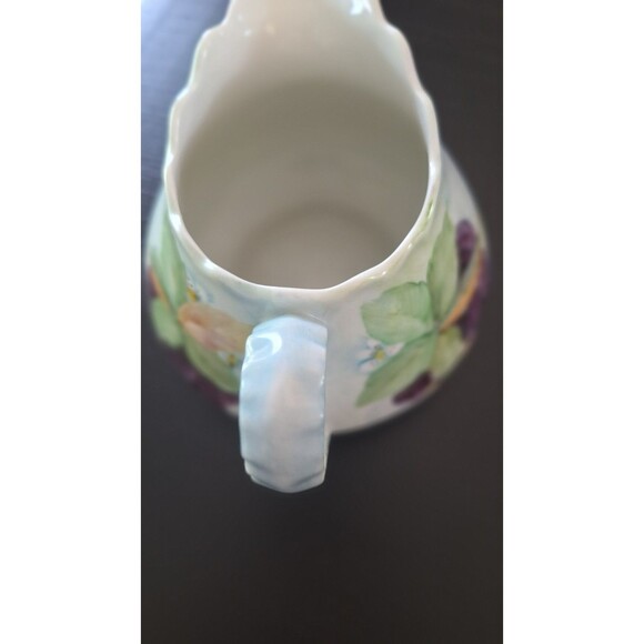 Vtg 1976‎ Small Scalloped Creamer Pitcher Blackberry Signed - Picture 6 of 9